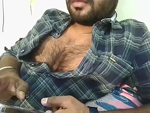 Snapshot of SHENOY3 chatting on February 11, 4:33 am SHENOY3 online show from February 11, 4:33 am