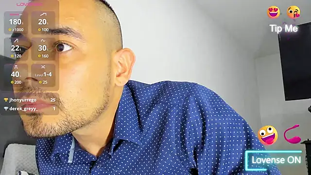 Snapshot of jhonyalzate2 chatting on March 18, 2:51 am jhonyalzate2 online show from March 18, 2:51 am