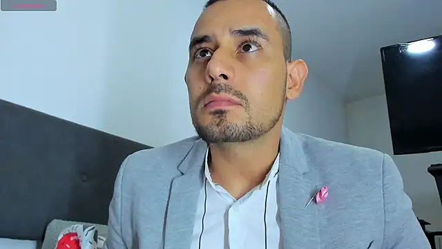 Snapshot of jhonyalzate2 chatting on March 3, 11:45 pm jhonyalzate2 online show from March 3, 11:45 pm