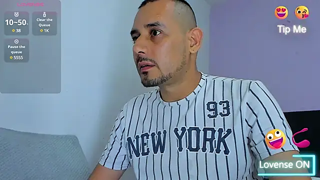 Snapshot of jhonyalzate2 chatting on January 15, 1:12 am jhonyalzate2 online show from January 15, 1:12 am