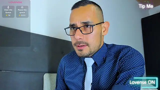 Snapshot of jhonyalzate2 chatting on September 9, 3:17 am jhonyalzate2 online show from September 9, 3:17 am