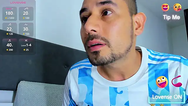 Snapshot of jhonyalzate2 chatting on March 11, 11:48 pm jhonyalzate2 online show from March 11, 11:48 pm