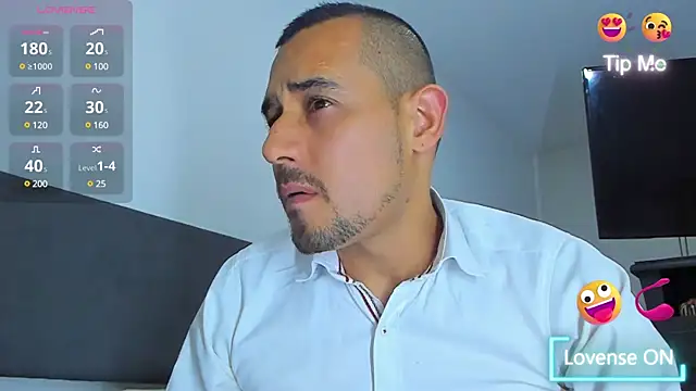 Snapshot of jhonyalzate2 chatting on February 18, 2:59 am jhonyalzate2 online show from February 18, 2:59 am