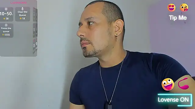 Snapshot of jhonyalzate2 chatting on December 10, 9:22 pm jhonyalzate2 online show from December 10, 9:22 pm