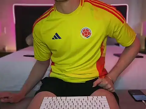 mcklister kinky feets online show from March 29, 4:18 pm