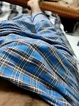 Snapshot of 8inch_monster chatting on January 31, 2:07 pm 8inch monster online show from January 31, 2:07 pm