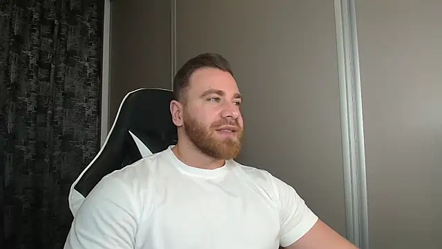 Thori92 online show from February 7, 6:57 pm