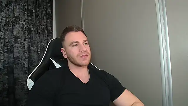 Thori92 online show from April 12, 12:39 pm