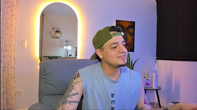 alejandro calderon1 online show from February 26, 6:04 am