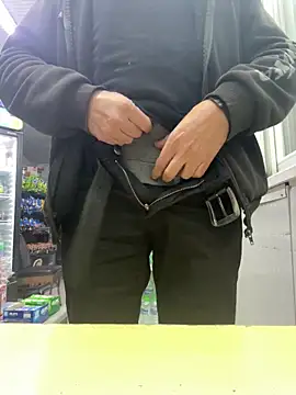 semir4282 online show from December 14, 4:36 pm