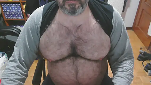 mikeyhotbear online show from January 7, 6:50 am