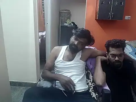 Snapshot of Indiaguy4u chatting on October 25, 6:09 pm Indiaguy4u online show from October 25, 6:09 pm