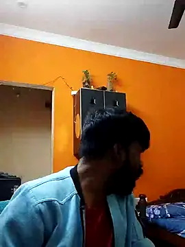 Snapshot of Indiaguy4u chatting on December 3, 6:13 am Indiaguy4u online show from December 3, 6:13 am