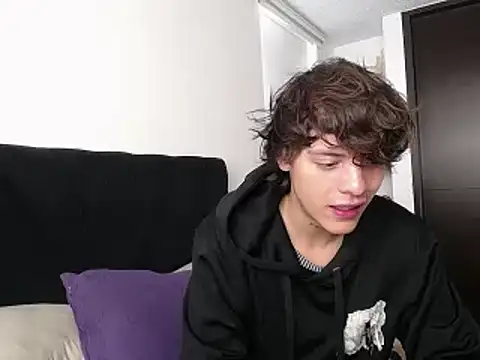 Santiago kiler online show from March 12, 1:40 pm