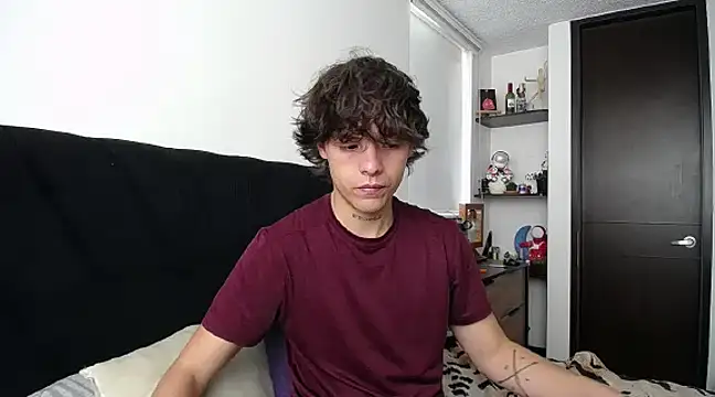 Santiago kiler online show from March 3, 5:45 pm