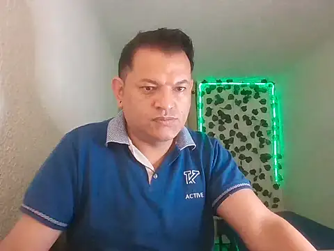SexDiffrent online show from May 25, 8:48 pm