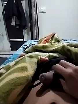 Cp7990208 online show from December 3, 4:24 pm