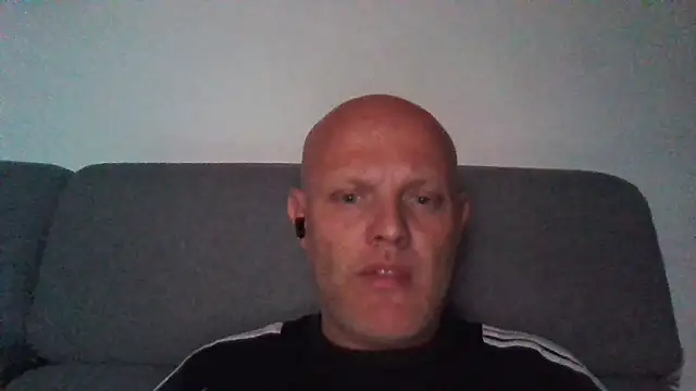 davigochi77bcn online show from December 21, 9:56 pm