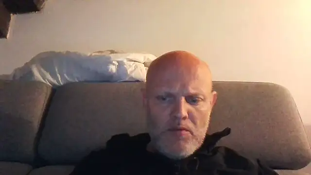 davigochi77bcn online show from February 26, 9:38 pm