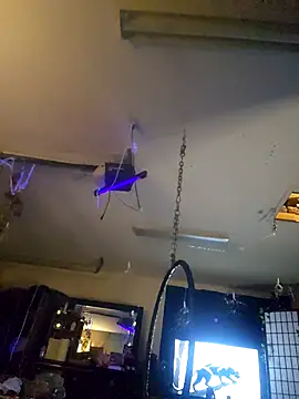 Hotredheadandtoungelasher online show from November 15, 10:50 am