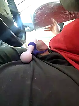 Hotredheadandtoungelasher online show from December 3, 5:52 pm