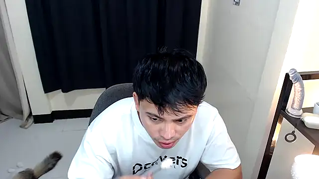 Snapshot of princeJayX chatting on October 20, 1:53 am princeJayX online show from October 20, 1:53 am