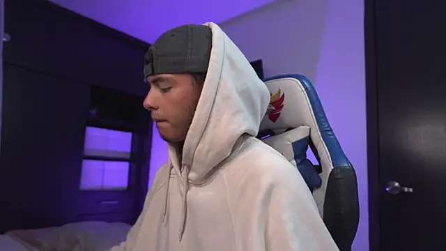  morghan  online show from February 18, 3:15 am