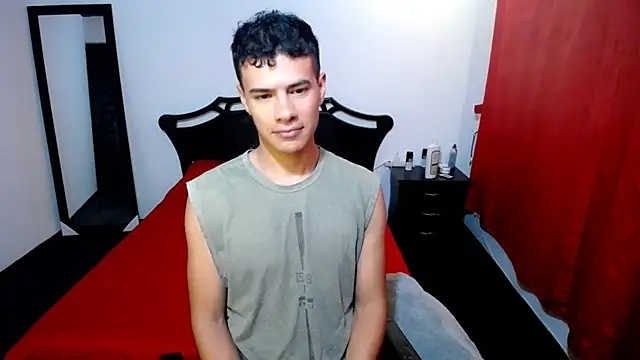 Snapshot of Deiby_casas chatting on March 12, 5:02 am Deiby casas online show from March 12, 5:02 am