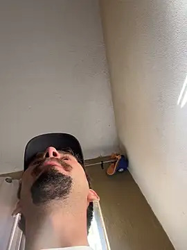 Snapshot of Tomthelong chatting on February 7, 10:52 pm Tomthelong online show from February 7, 10:52 pm