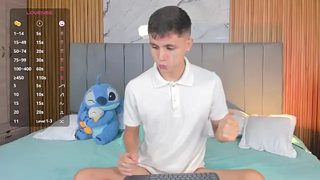 DustinLevine online show from June 10, 12:18 pm