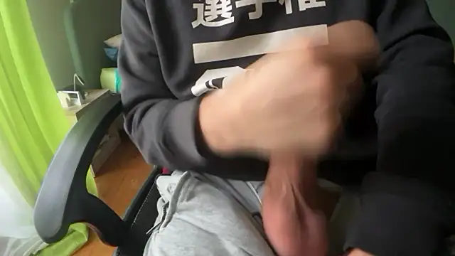 areo2002 online show from March 1, 4:11 pm