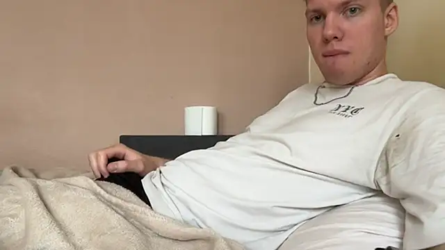 Snapshot of sexybooii6968 chatting on September 27, 12:25 pm sexybooii6968 online show from September 27, 12:25 pm