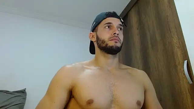 Noah jhonsonn online show from April 11, 4:21 pm