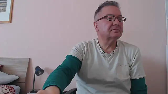 YOU6me online show from October 26, 9:55 am