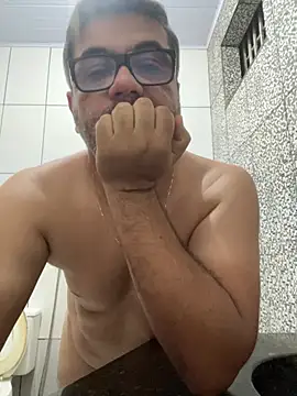 MenBrazil online show from July 18, 3:35 am