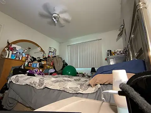 Tez44 online show from March 25, 9:08 pm