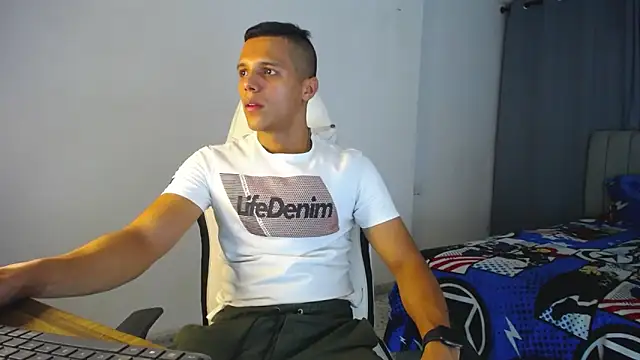 DavidAngell7 online show from December 6, 4:36 am