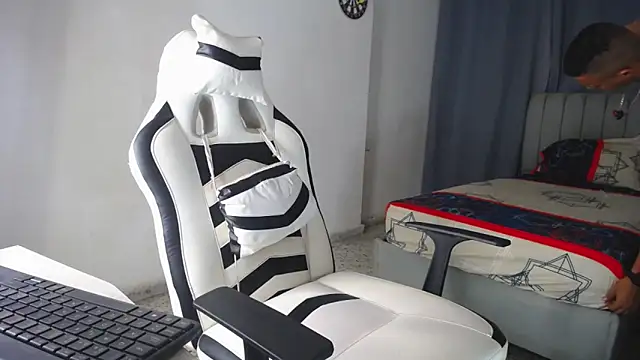 DavidAngell7 online show from September 24, 6:13 am