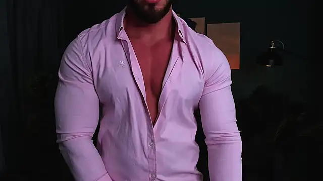 Snapshot of marcobadass chatting on February 5, 5:20 am marcobadass online show from February 5, 5:20 am