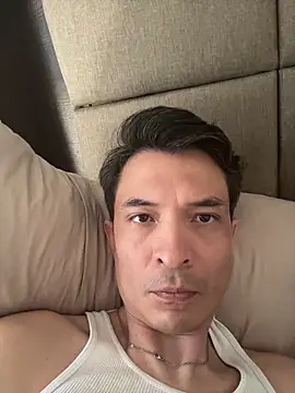 axel 35 hot online show from November 12, 4:57 pm