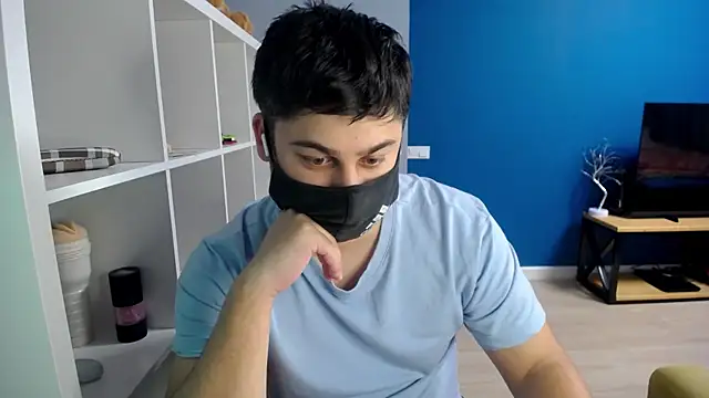Tomguys online show from March 18, 7:33 pm