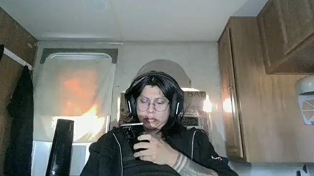 jceodo100 online show from October 30, 4:52 pm