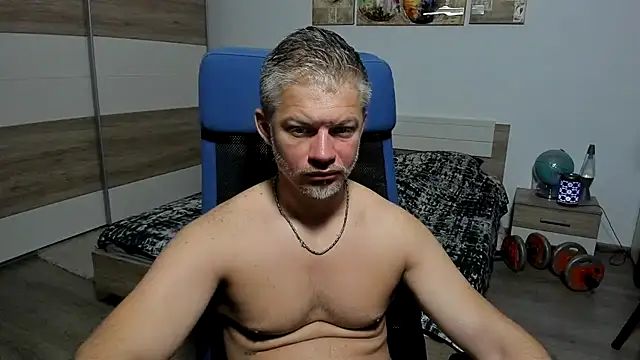 RobbyShawz online show from July 4, 4:37 am