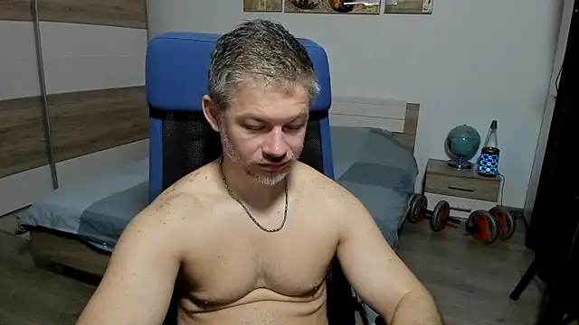 RobbyShawz online show from April 7, 4:56 am