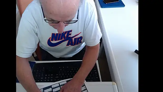 dutchpornking online show from July 3, 6:19 am