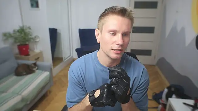 kevin-park online show from April 26, 3:42 pm