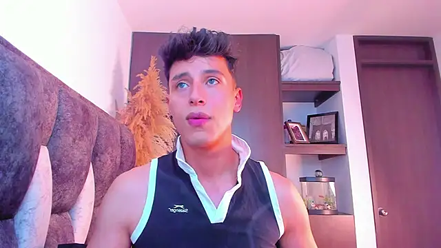 I Gabriel online show from December 24, 8:05 pm