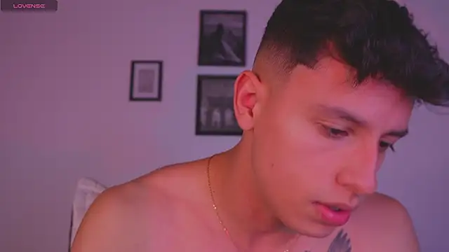 I Gabriel online show from March 8, 5:55 am