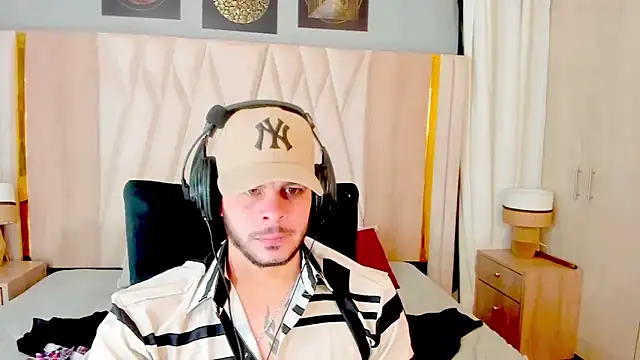 hottstuffx69 online show from November 6, 2:47 am