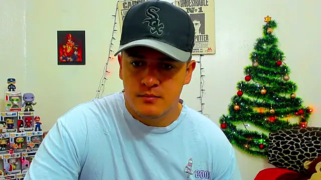 Snapshot of ney_22 chatting on December 3, 2:38 pm ney 22 online show from December 3, 2:38 pm